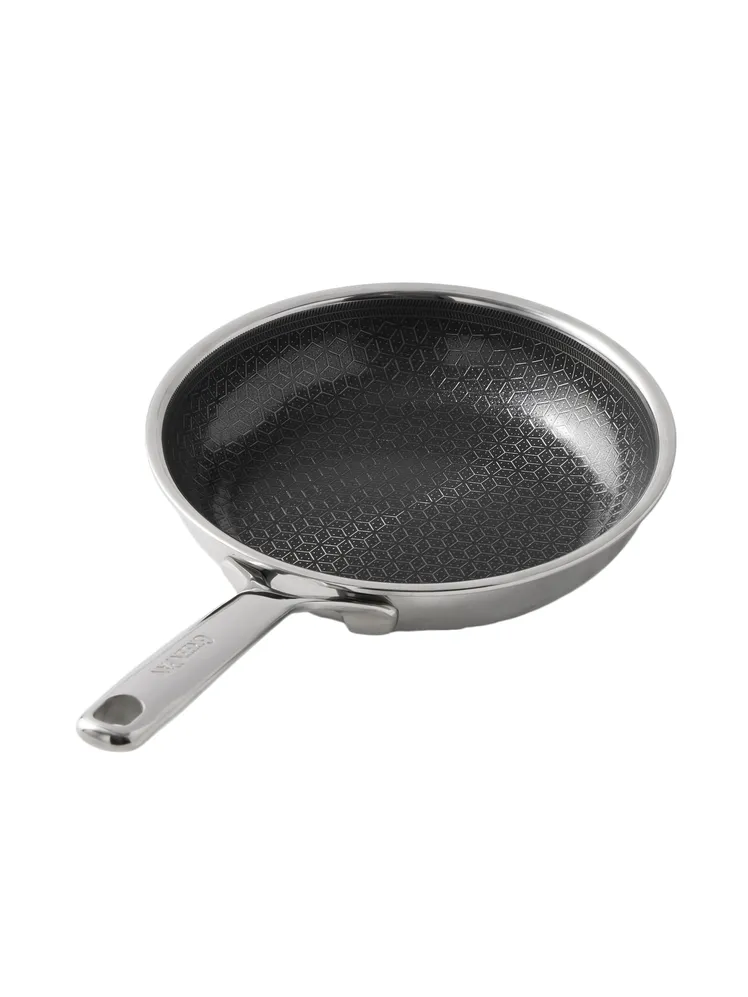 The Magic Behind a Naturally Non-Stick Cast Iron Skillet